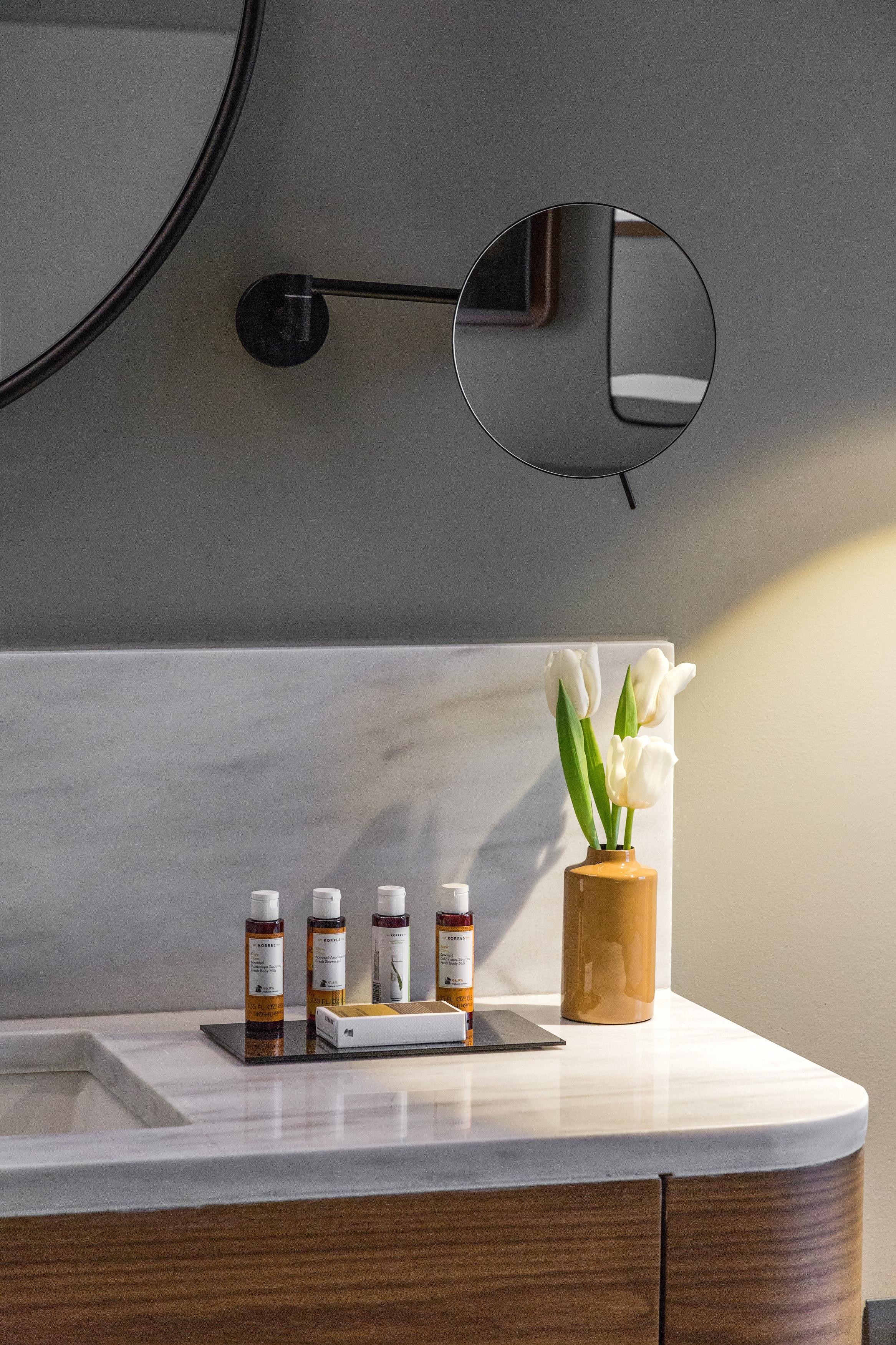 Bob W Eolou Hotel Athena Bagian luar foto