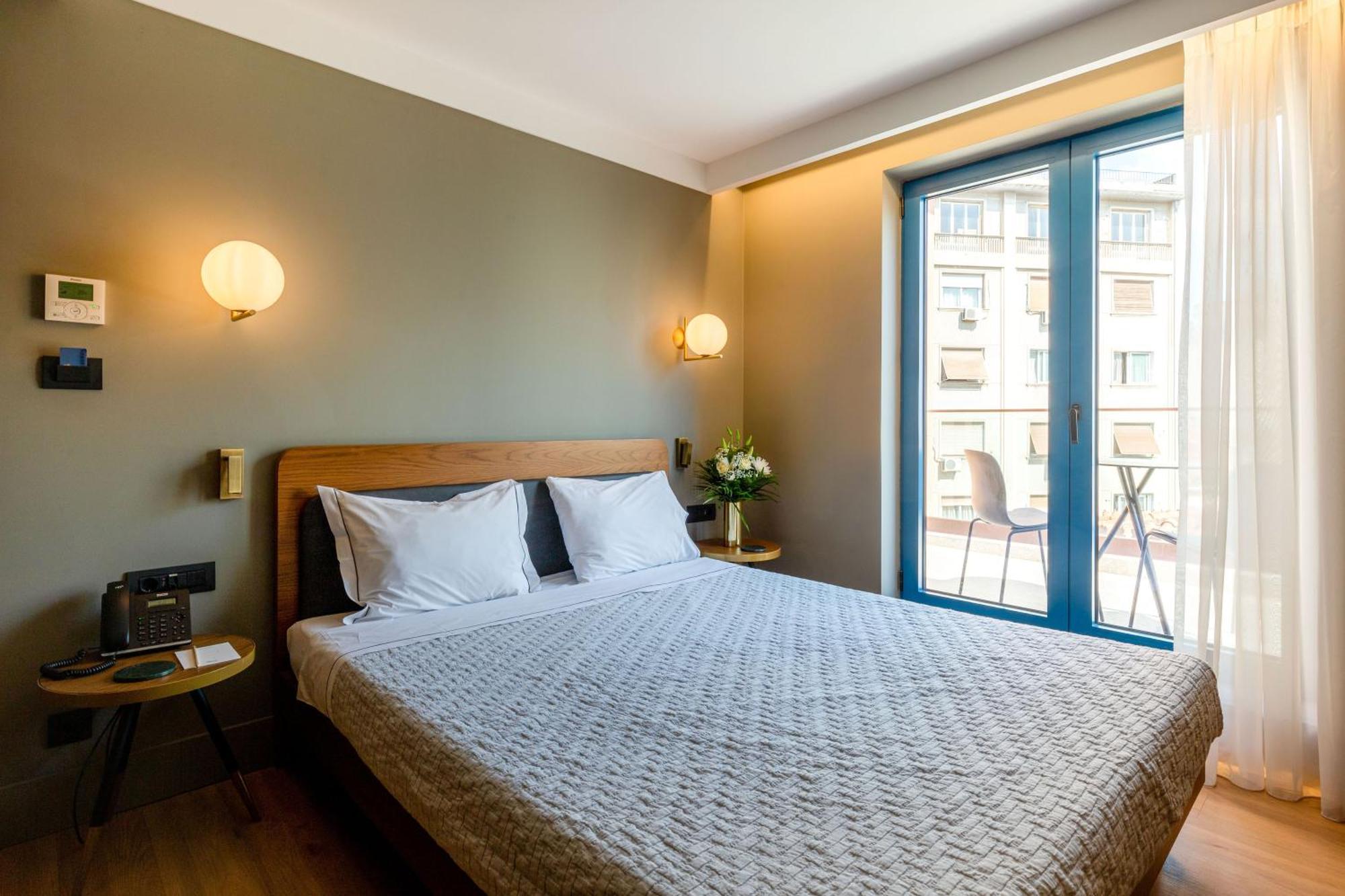 Bob W Eolou Hotel Athena Bagian luar foto