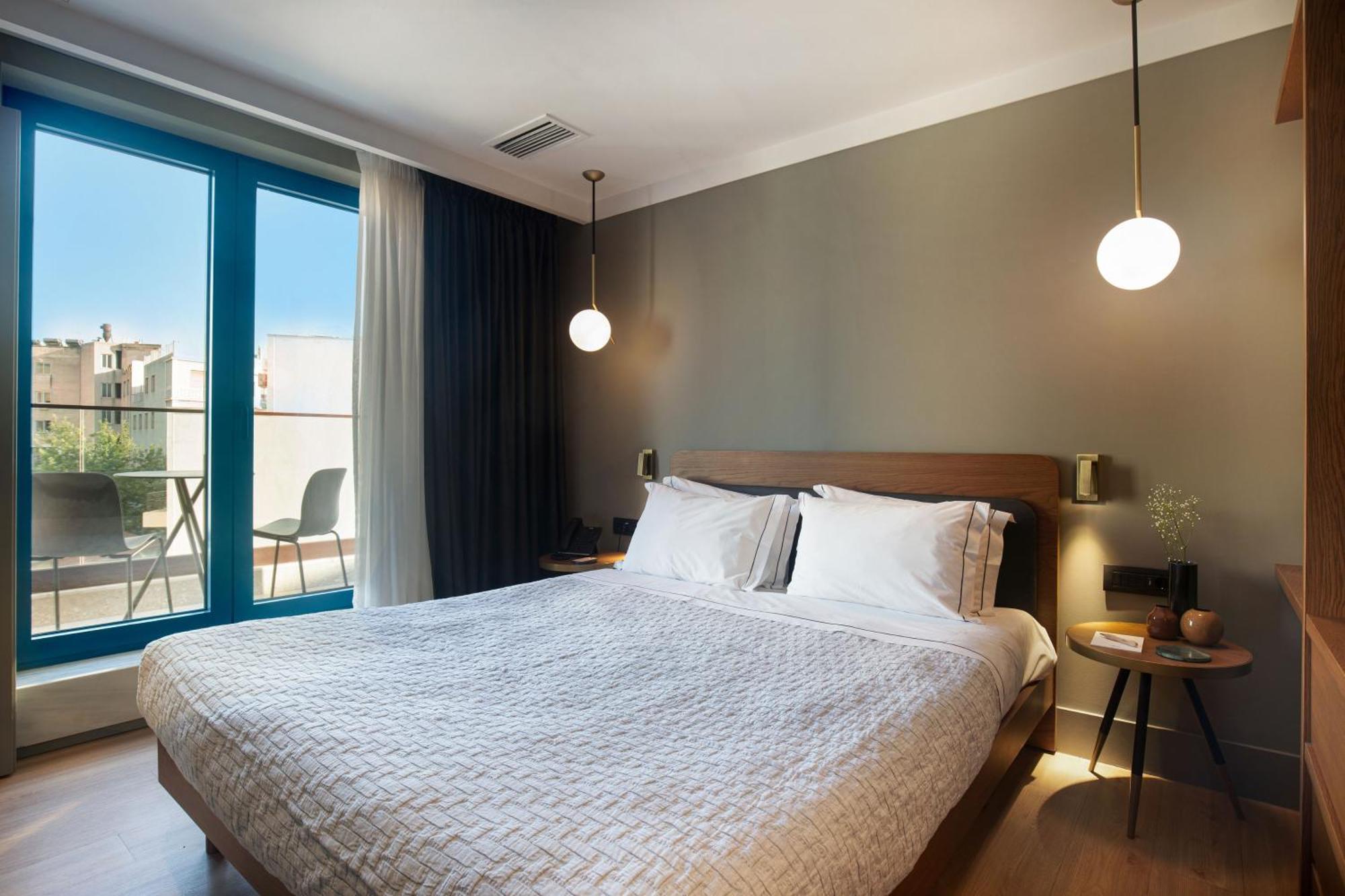 Bob W Eolou Hotel Athena Bagian luar foto