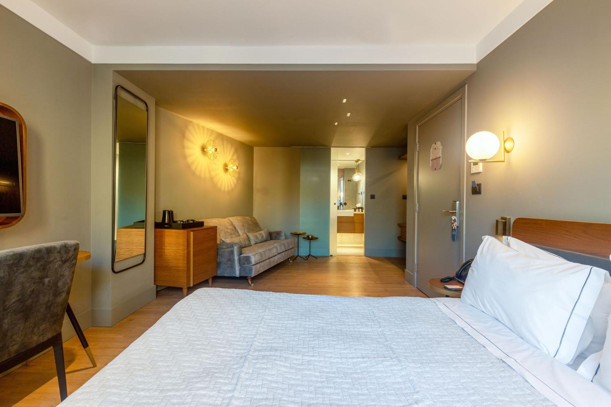 Bob W Eolou Hotel Athena Bagian luar foto