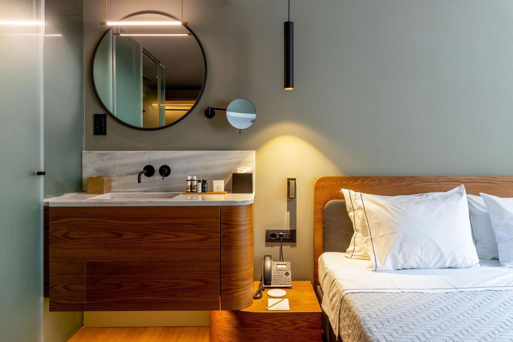 Bob W Eolou Hotel Athena Bagian luar foto
