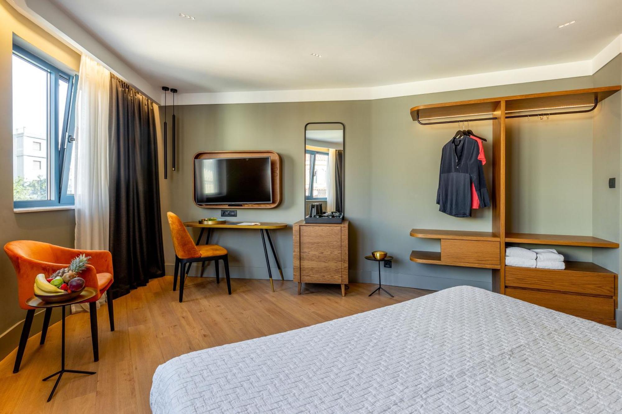 Bob W Eolou Hotel Athena Bagian luar foto