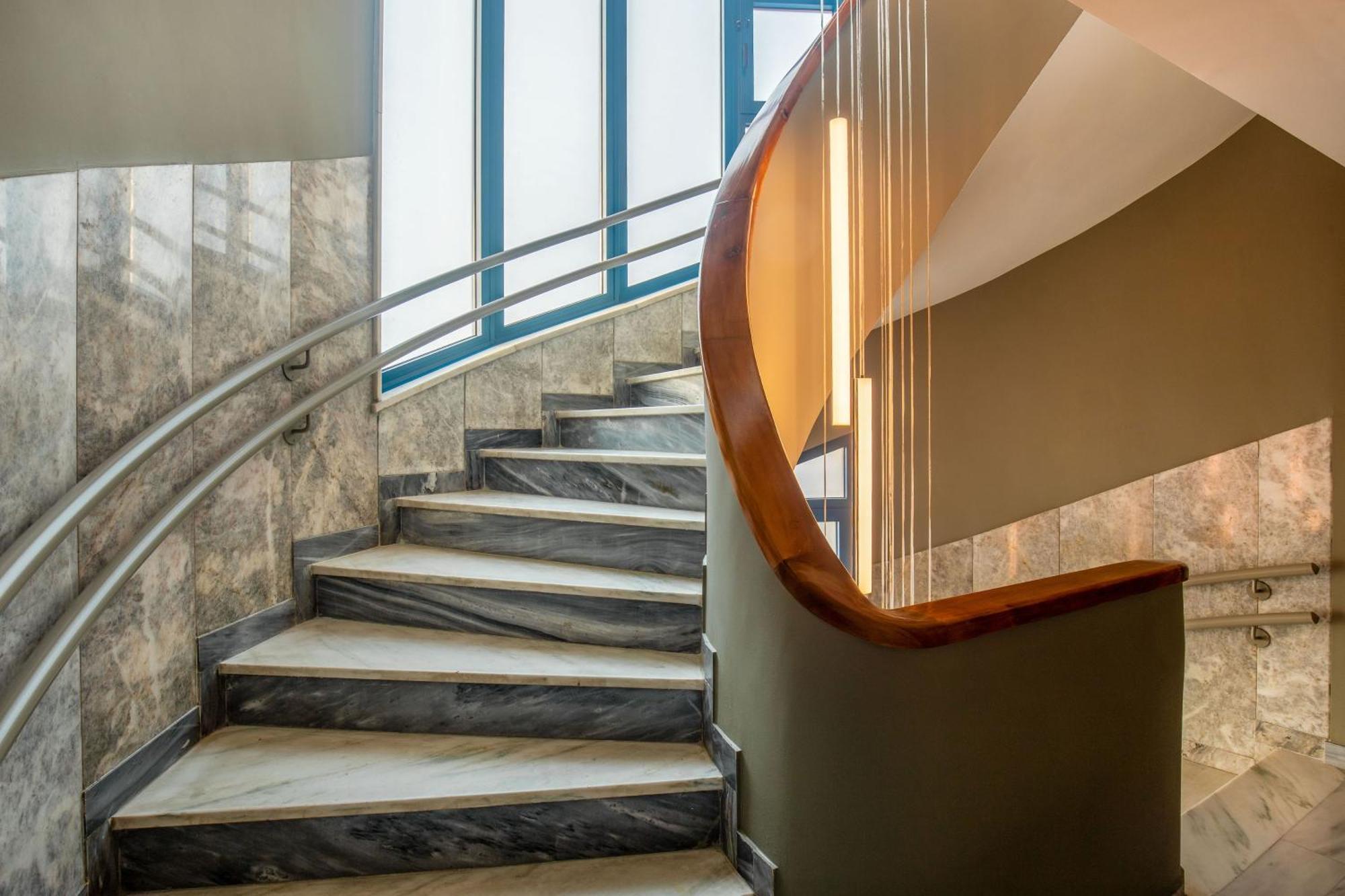 Bob W Eolou Hotel Athena Bagian luar foto